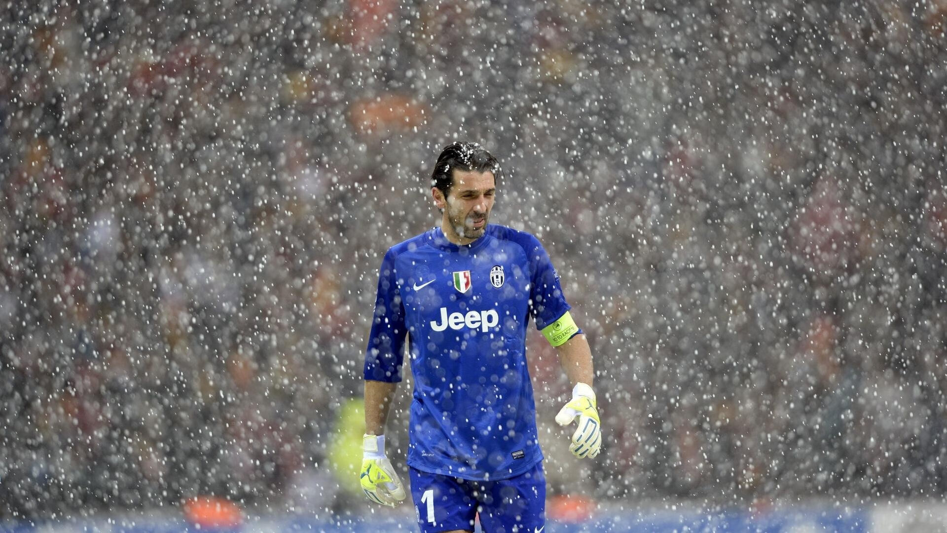 星空娱乐app-穆里尼奥的本菲卡陷入困境，欧冠小组赛六连败，穆里尼奥执教本菲卡