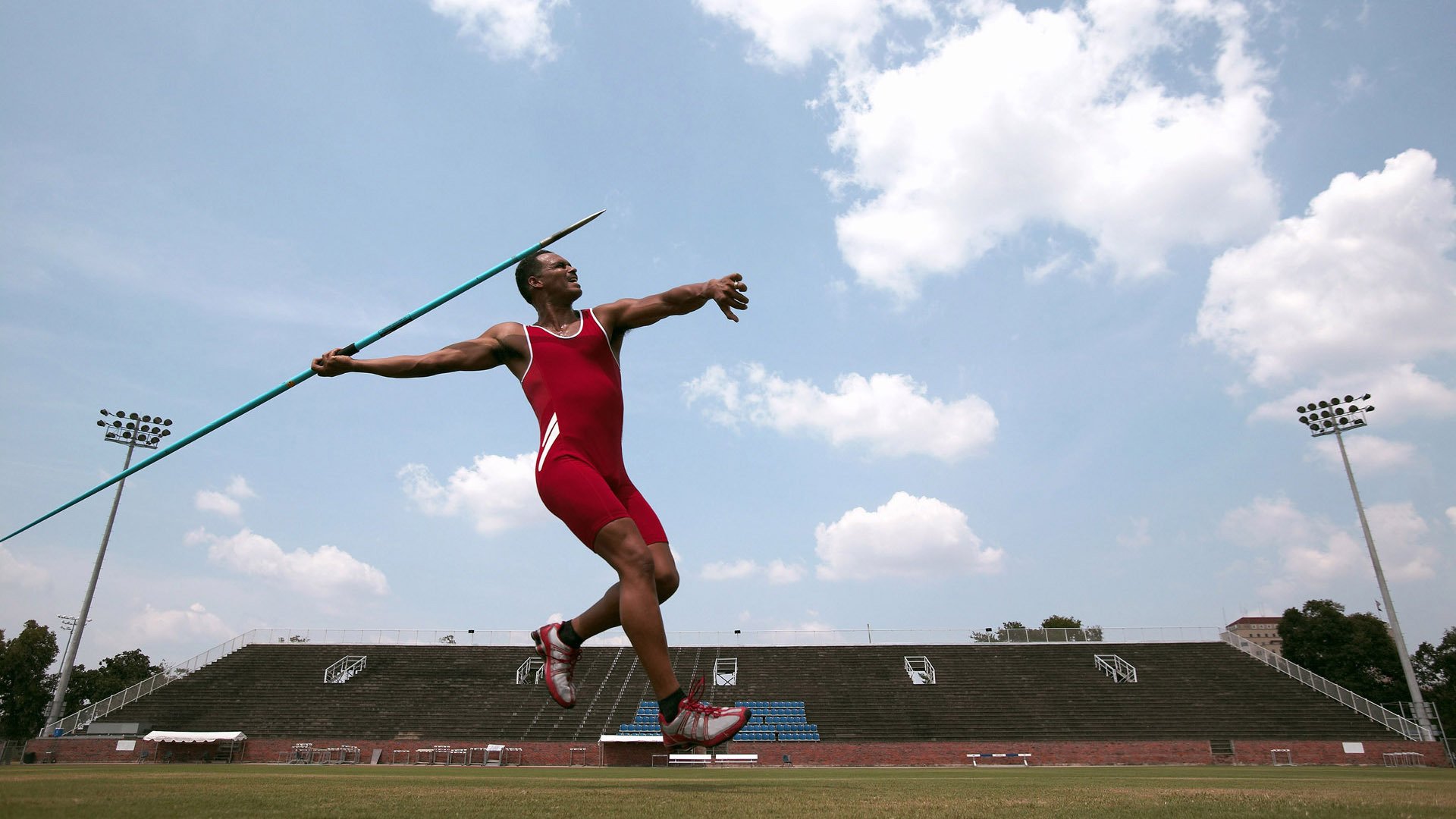 xingkong.com-《堡垒之夜》未来城市创意秀：玩家作品火花四溅，引领未来游戏潮流